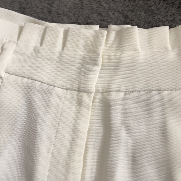NWOT RW& Co | High Waisted Pleated Dress Shorts - Picture 2 of 6